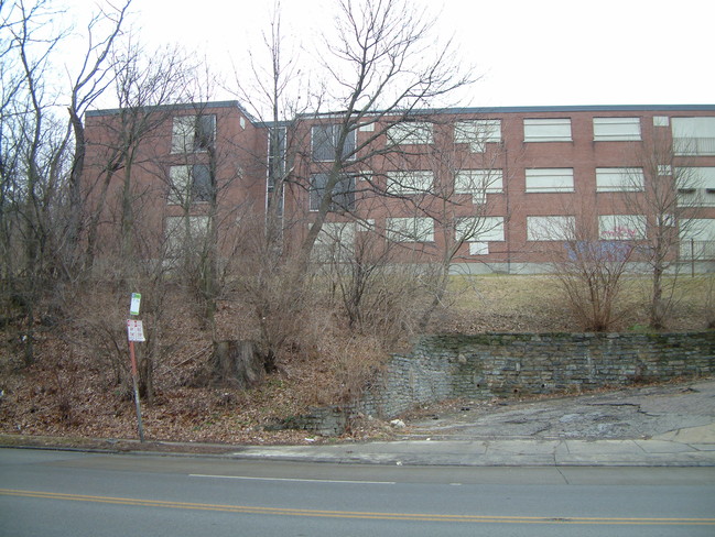 4528 Hamilton Ave in Cincinnati, OH - Building Photo - Building Photo