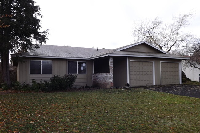 property at 5232 Bartlett Ave