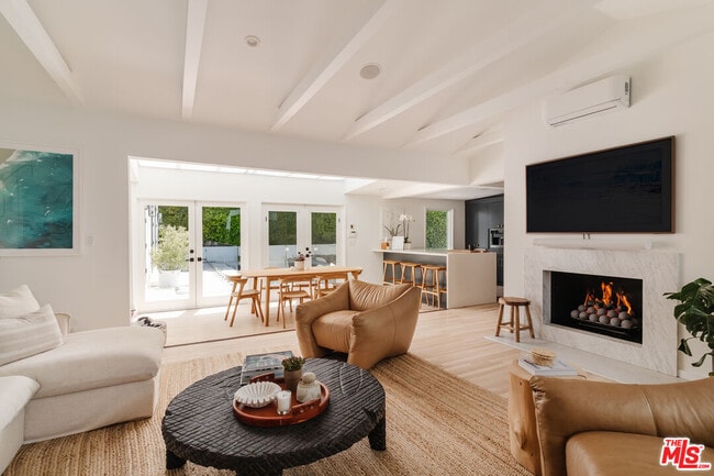 712 San Lorenzo St in Santa Monica, CA - Building Photo - Building Photo