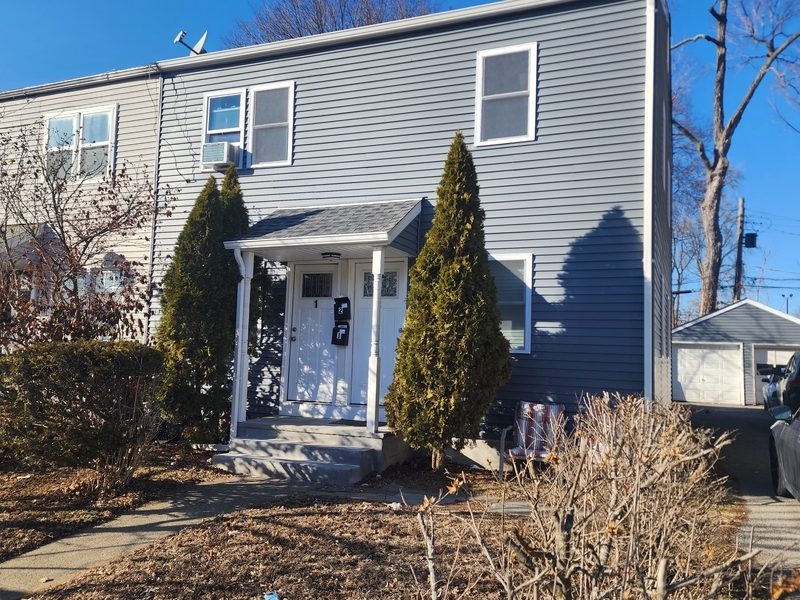 13 Vernon Terrace in Poughkeepsie, NY - Building Photo