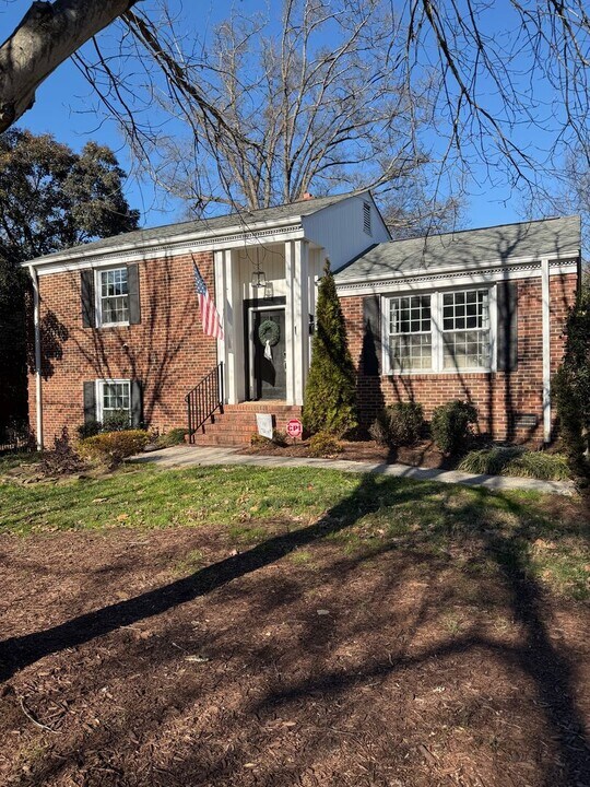 5175 Murrayhill Rd in Charlotte, NC - Building Photo