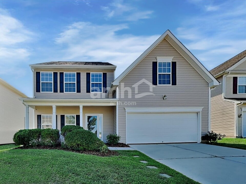 2524 Ingleside Dr in High Point, NC - Building Photo