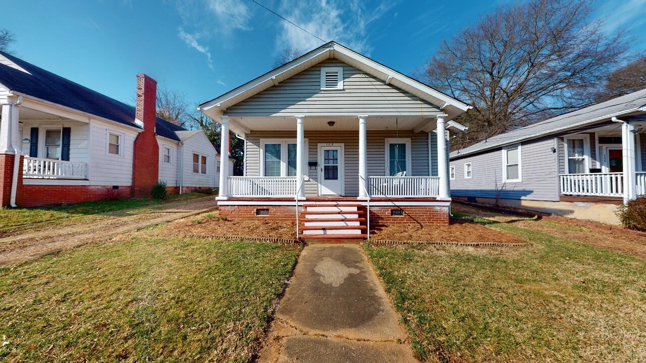 308 Montague St in Danville, VA - Foto de edificio