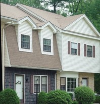 Greenview Village Townhouses Apartments