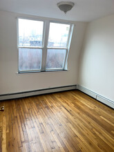 28 Saint Marks Ave, Unit 28 Saint Marks Avenue in Brooklyn, NY - Building Photo - Building Photo