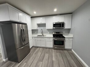 7857 Blandwood Rd, Unit Studio-ADU in Downey, CA - Building Photo - Building Photo