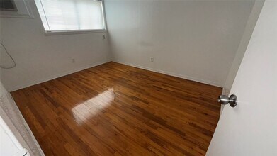 4921 Crawford St in Houston, TX - Building Photo - Building Photo