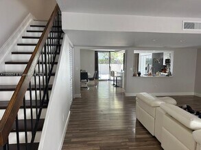 685 NE 206th Terrace in Miami, FL - Building Photo - Building Photo