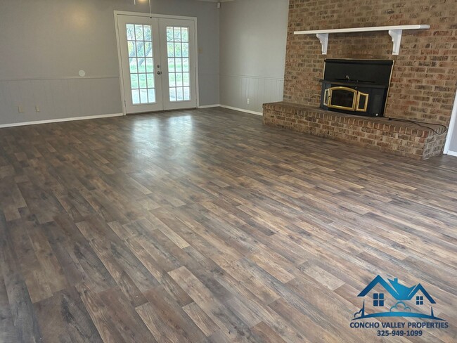 8575 Grape Creek Rd in Grape Creek, TX - Building Photo - Building Photo