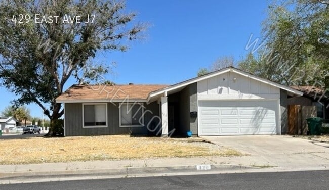 property at 429 E Avenue J7