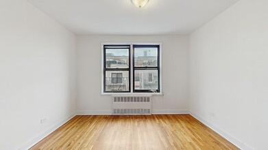 282 E 35th St in Brooklyn, NY - Building Photo - Building Photo