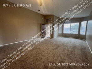 8749 E Obispo Ave in Mesa, AZ - Building Photo - Building Photo