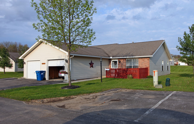 Landings at Walker Lake in Mansfield, OH - Building Photo - Building Photo