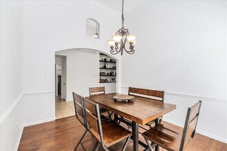 8113 Via Verde Dr in Austin, TX - Building Photo - Building Photo