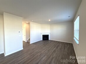 7640 Bainbridge Rd in Sherrills Ford, NC - Building Photo - Building Photo