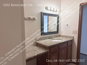 3202 Ridgecrest Cir in Norman, OK - Foto de edificio - Building Photo