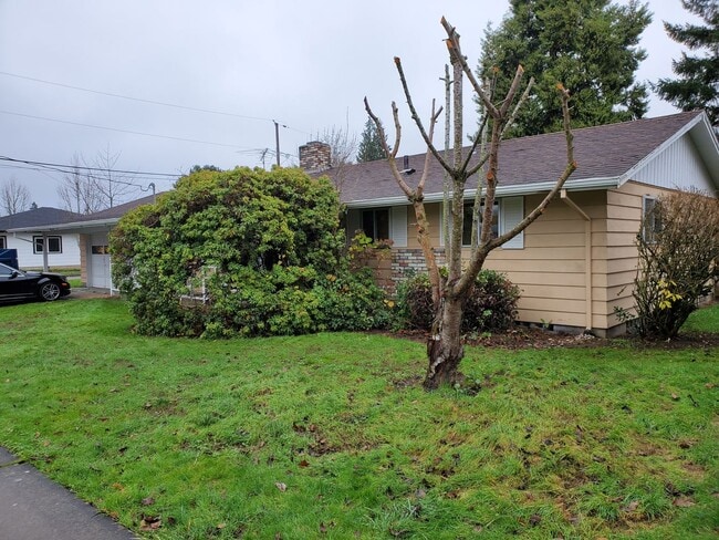 1230 SE Walnut St in Hillsboro, OR - Building Photo - Building Photo