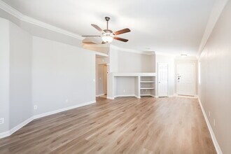 2015 Pink Coral Dr in North Las Vegas, NV - Building Photo - Building Photo
