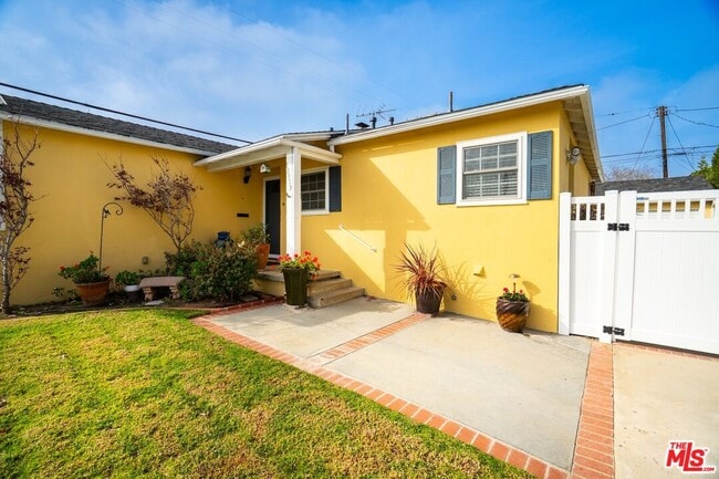 12719 Rose Ave in Los Angeles, CA - Building Photo - Building Photo