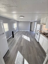 215 Weeks Rd in Cleburne, TX - Building Photo - Building Photo