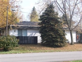 404 W Alyea St in Hebron, IN - Building Photo