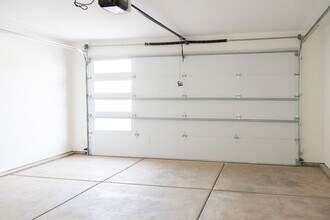 2350 E Luciano Ln in Saint George, UT - Building Photo - Building Photo