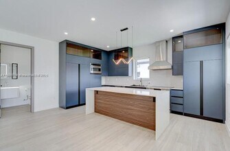 3900 SW 137th Ct in Miami, FL - Building Photo - Building Photo