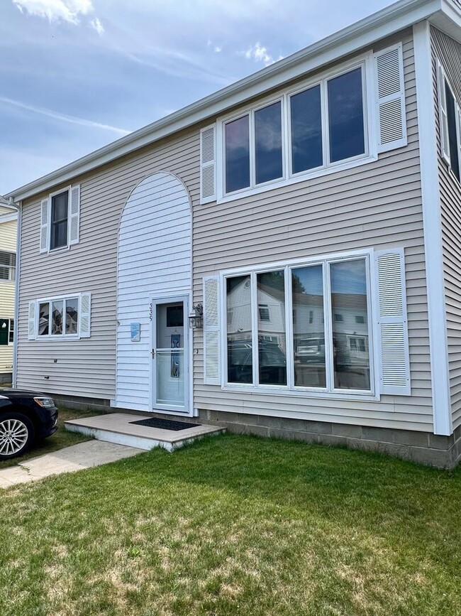 property at 339 Woodstock St