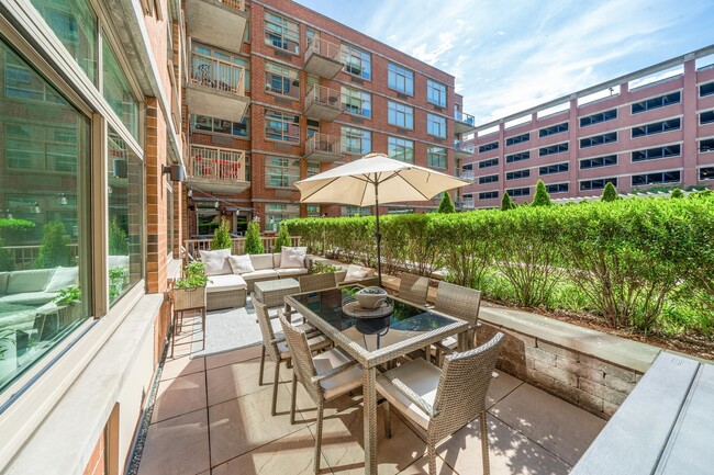 property at 1450 Washington St