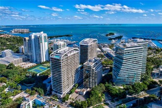 2678 Tigertail Ave in Miami, FL - Building Photo - Building Photo