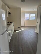 14 Jahn St in Keansburg, NJ - Building Photo - Building Photo