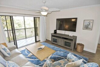 1001 Seafarer Cir in Jupiter, FL - Building Photo - Building Photo