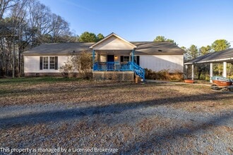 40915 Deer Haven Dr in Albemarle, NC - Building Photo - Building Photo