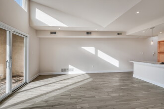 2018 South St, Unit 3 in Philadelphia, PA - Building Photo - Building Photo