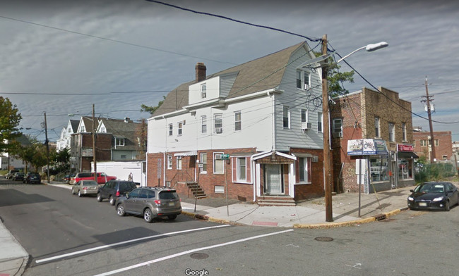 160 Bloomfield Ave