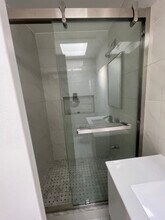 2957 Shore Pky, Unit 2 in Brooklyn, NY - Foto de edificio - Building Photo