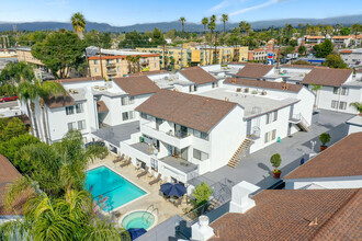 Pine Tree Terrace in Reseda, CA - Building Photo - Building Photo