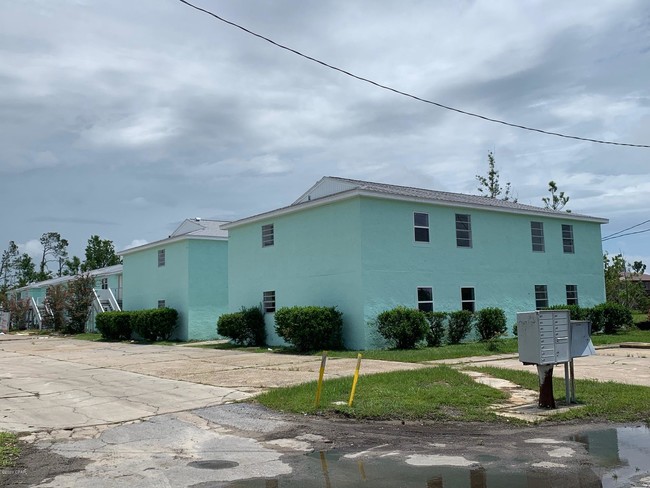 168 N Comet Ave in Panama City, FL - Building Photo - Building Photo