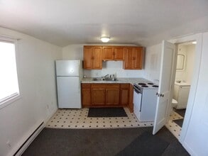 612 N Arnold St in Mt. Pleasant, MI - Building Photo - Building Photo