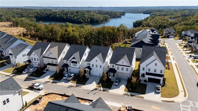 property at 1042 Winding Br Dr