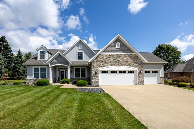 2373 Canterbury Ln