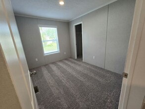 1328 Chestnut St in Alden, NY - Building Photo - Building Photo
