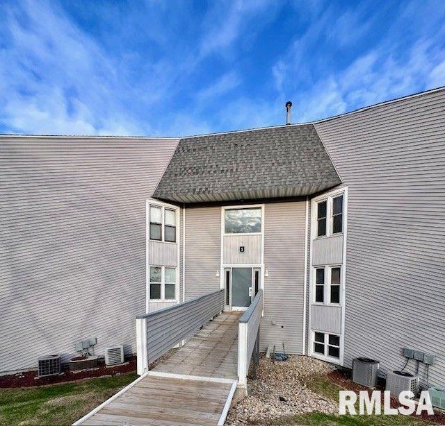 property at 2608 W Willowlake Dr