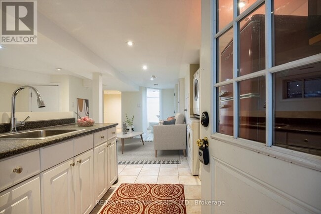100 Silver Birch Ave in Toronto, ON - Building Photo - Building Photo