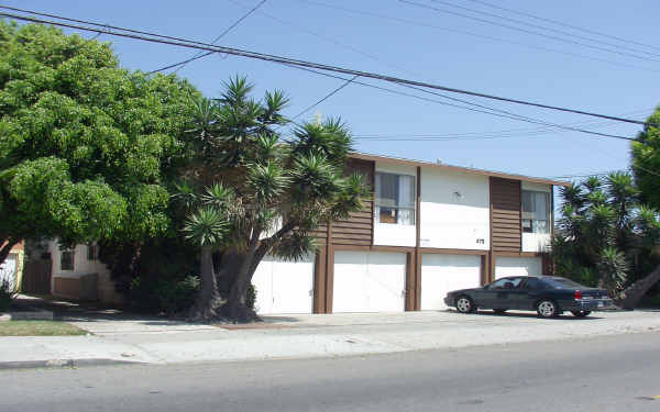 470 Cherry Ave in Long Beach, CA - Foto de edificio - Building Photo