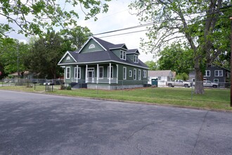 1968 Clinton Ave in Mobile, AL - Building Photo - Building Photo