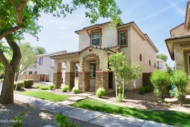 property at 4212 E Vest Ave
