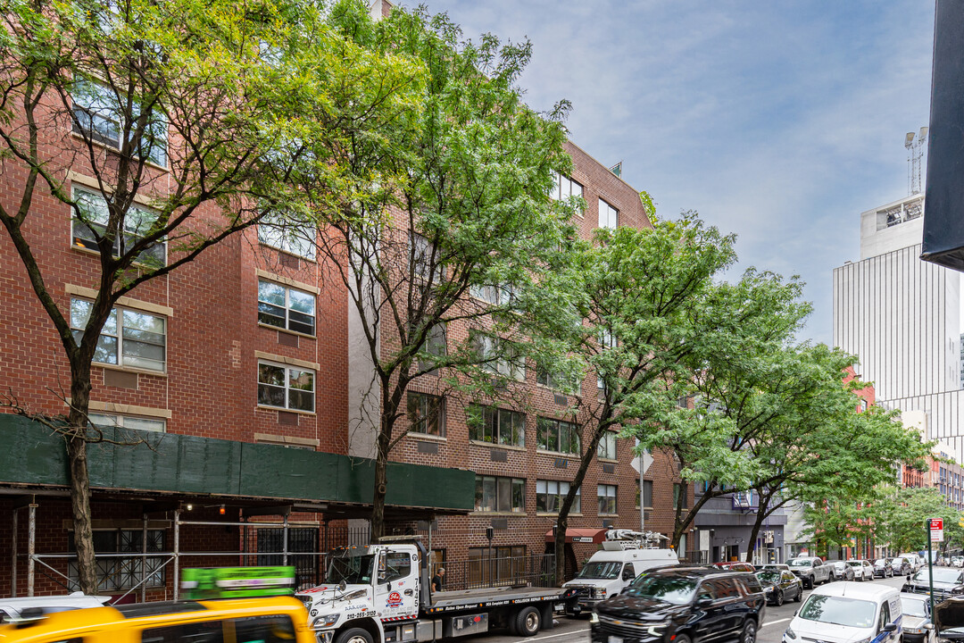 The Abbey in New York, NY - Building Photo