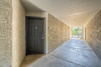 2025 E Campbell Ave in Phoenix, AZ - Building Photo - Building Photo