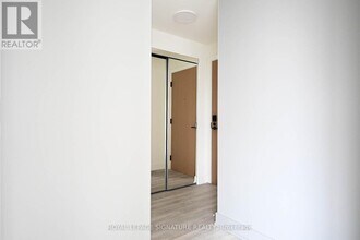 60 Central Park Roadway in Toronto, ON - Building Photo - Building Photo